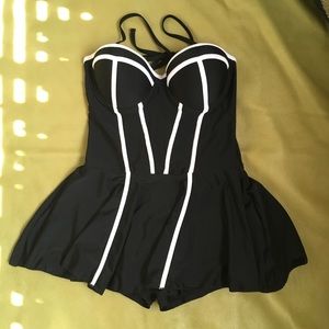 NEW w/o tag One piece swimming suit